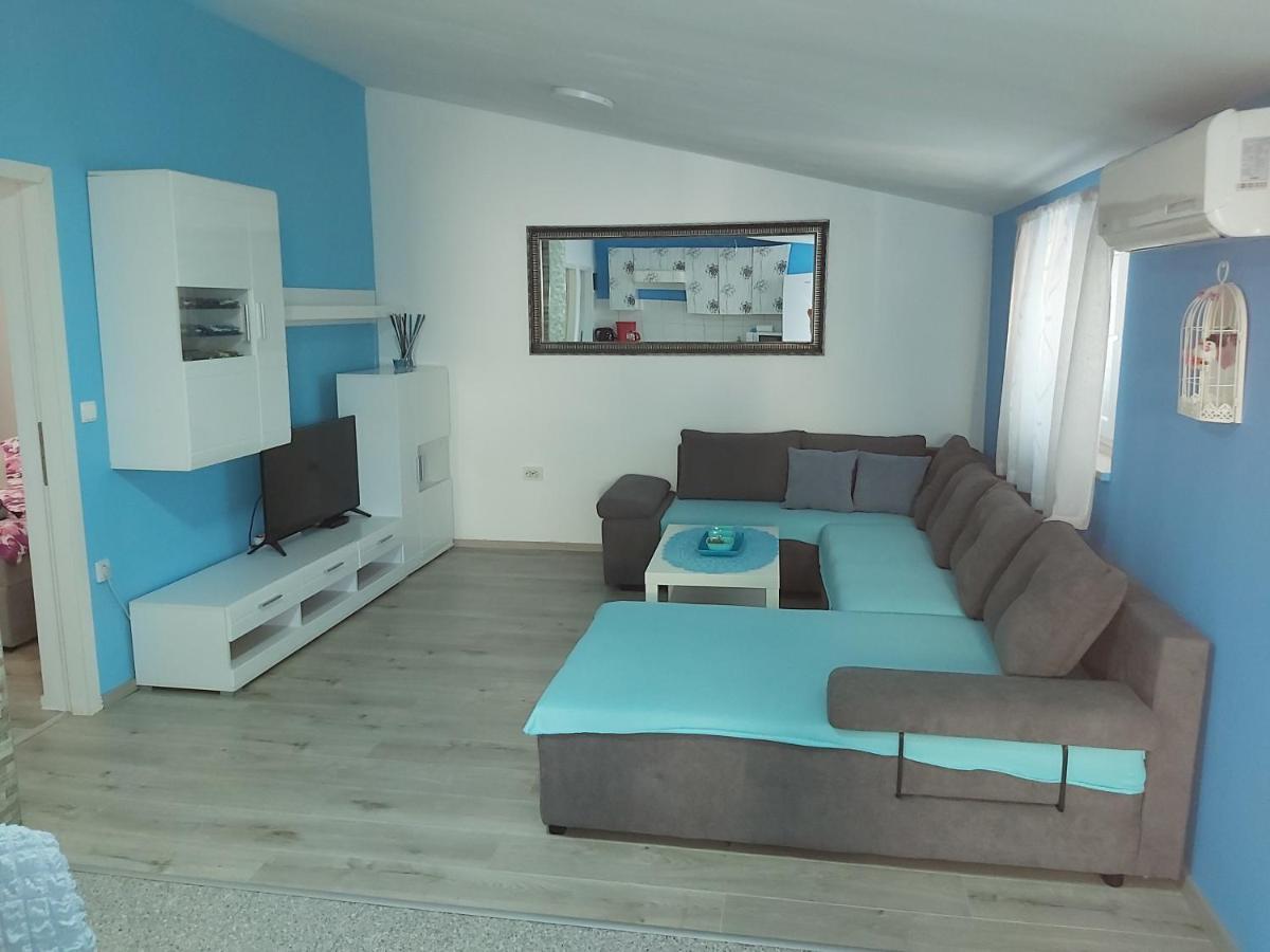 Apartman Ana Štinjan Esterno foto