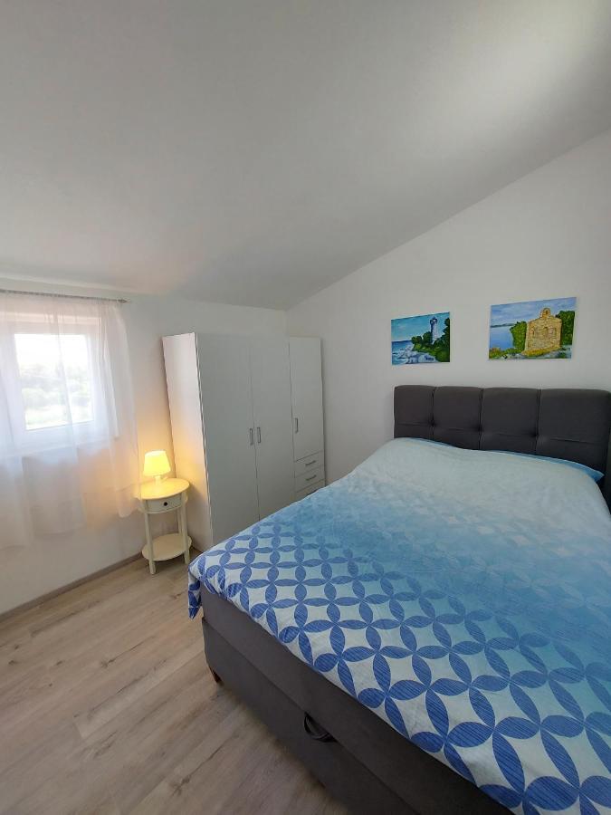 Apartman Ana Štinjan Esterno foto